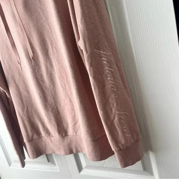 Victoria’s Secret Essential pullover hoodie Lg - Picture 2 of 4